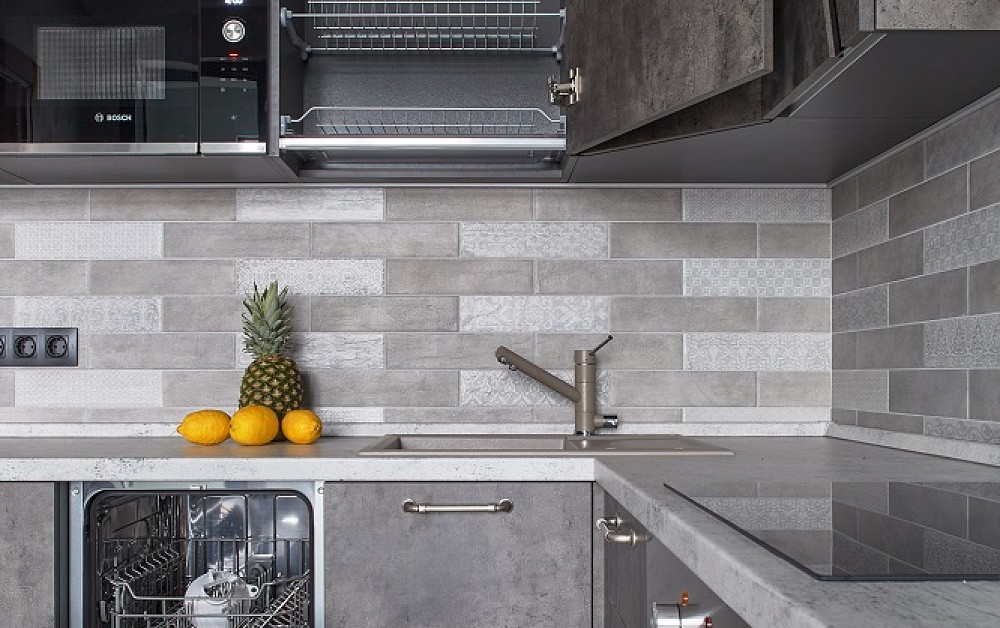 Графитовая кухня для народного артиста РФ Александра Галибина